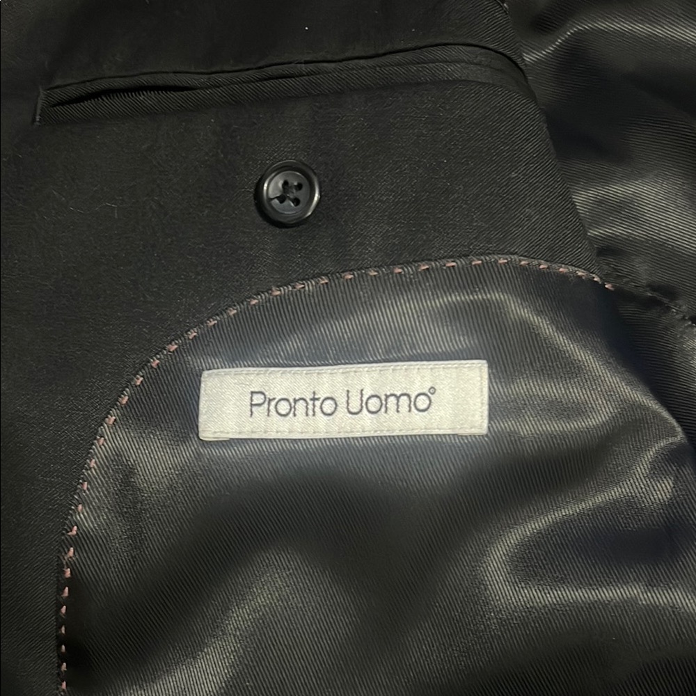 Classic Black Men's Blazer (42 short/ 39 waist) - Picture 2 of 4